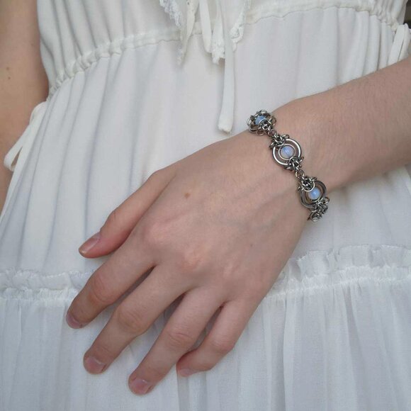 Vintage medieval inspired fairy whimsical opalite and silver bracelet - Picture 2 of 11